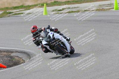 media/Mar-05-2023-TrackXperience (Sun) [[a95d40e56a]]/Group 2/session 2 turn 4/
